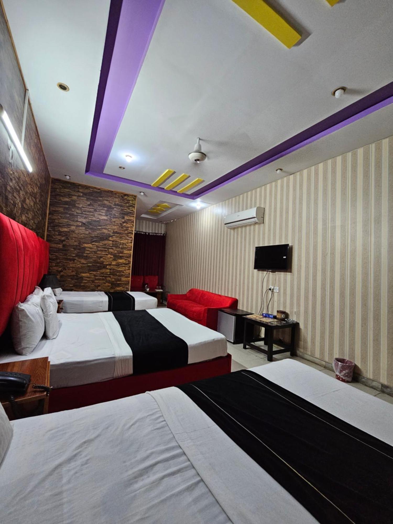 Hotel Tulip Inn, Gulberg Lahore Quarto foto