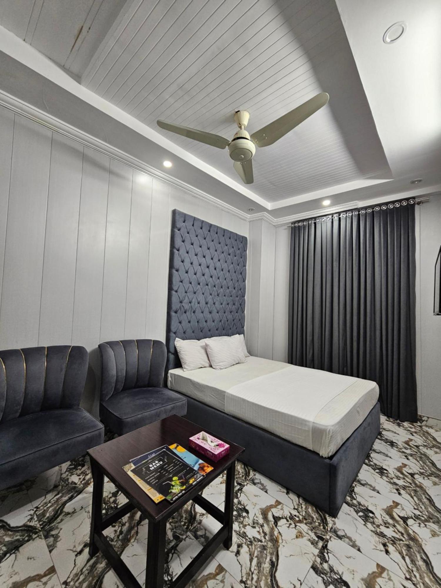 Hotel Tulip Inn, Gulberg Lahore Exterior foto