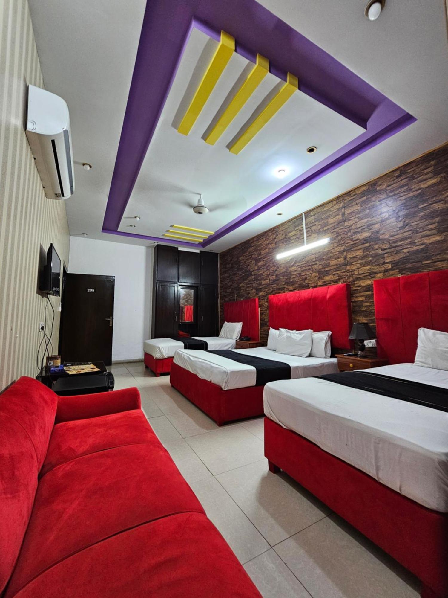Hotel Tulip Inn, Gulberg Lahore Quarto foto